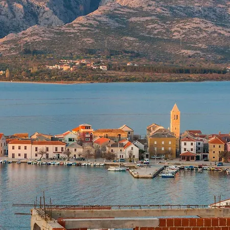 Apartment Cozy In Zadar With Sea And Mountain Views
